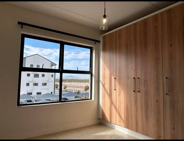 1 BEDROOM APARTMENT FOR SALE IN SANDOWN